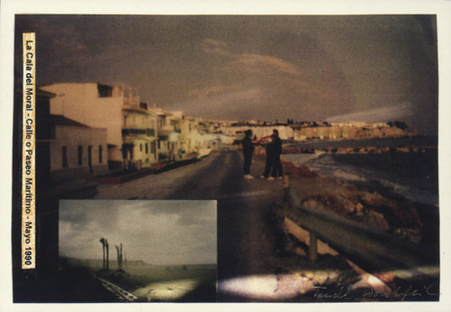 Postkarte zur Ausstellung "11 Jahre Fotodokumentation des Strandes von La Cala del Moral (Málaga)" :  Der  'Paseo Marítimo'  im Mai 1990 nach den Stürmen (im kleinen Bild: Sturmschäden 2001 an der Strandpromenade)